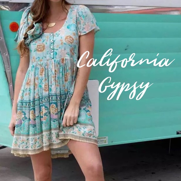 LAST ONE🎉Seashell Floral Mini Dress - Picture 5 of 11